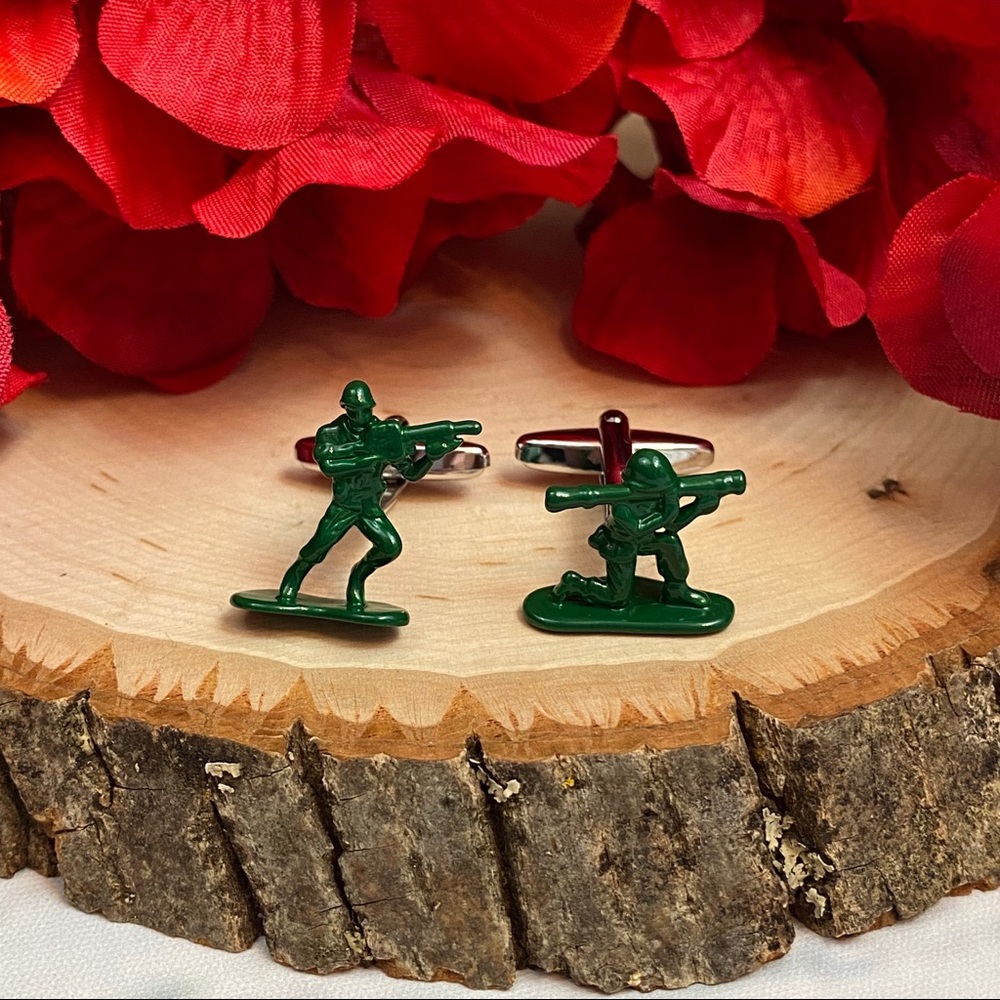 Green Army Men Military Soldier Cufflinks - Picture 6 of 15